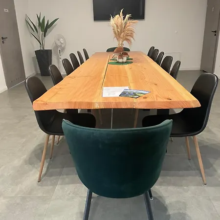 Гостевой дом Morynapartments *